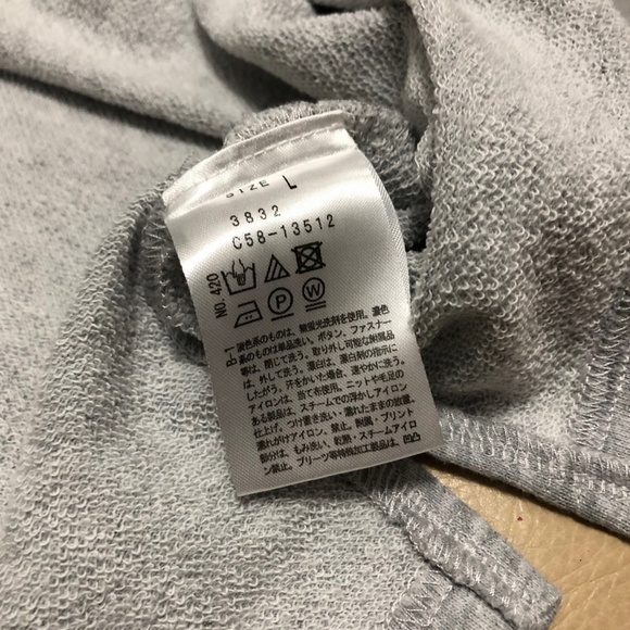 INDEX JAPAN sz S Cold Shoulder Gray Sweatshirt - Picture 7 of 8
